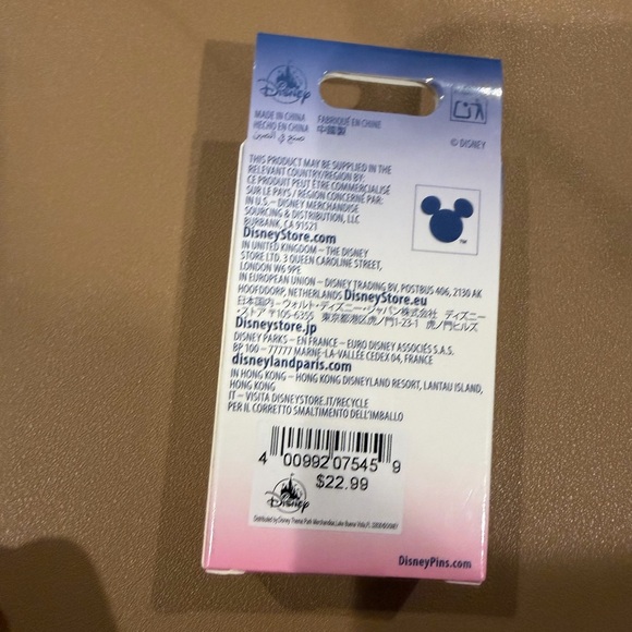 Disney Mini Mixits Mystery 2 Pin Set - Picture 3 of 3